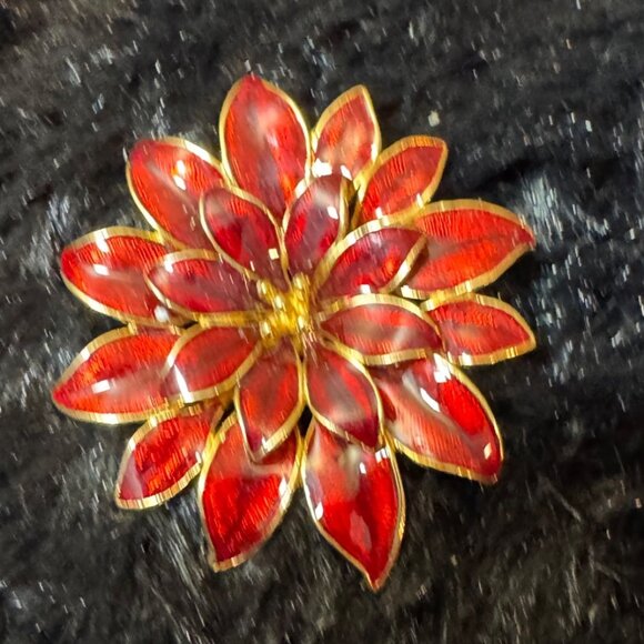 Vintage Red Enamel Flower Brooch Pin Gold Plated Jewelry - Picture 1 of 4